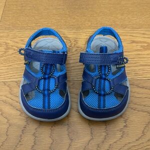 Kids Toddler boy navy blue water sandal sneakers shoes size 8 Columbia